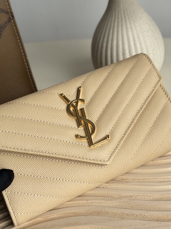 イヴサンローラン財布内部構造